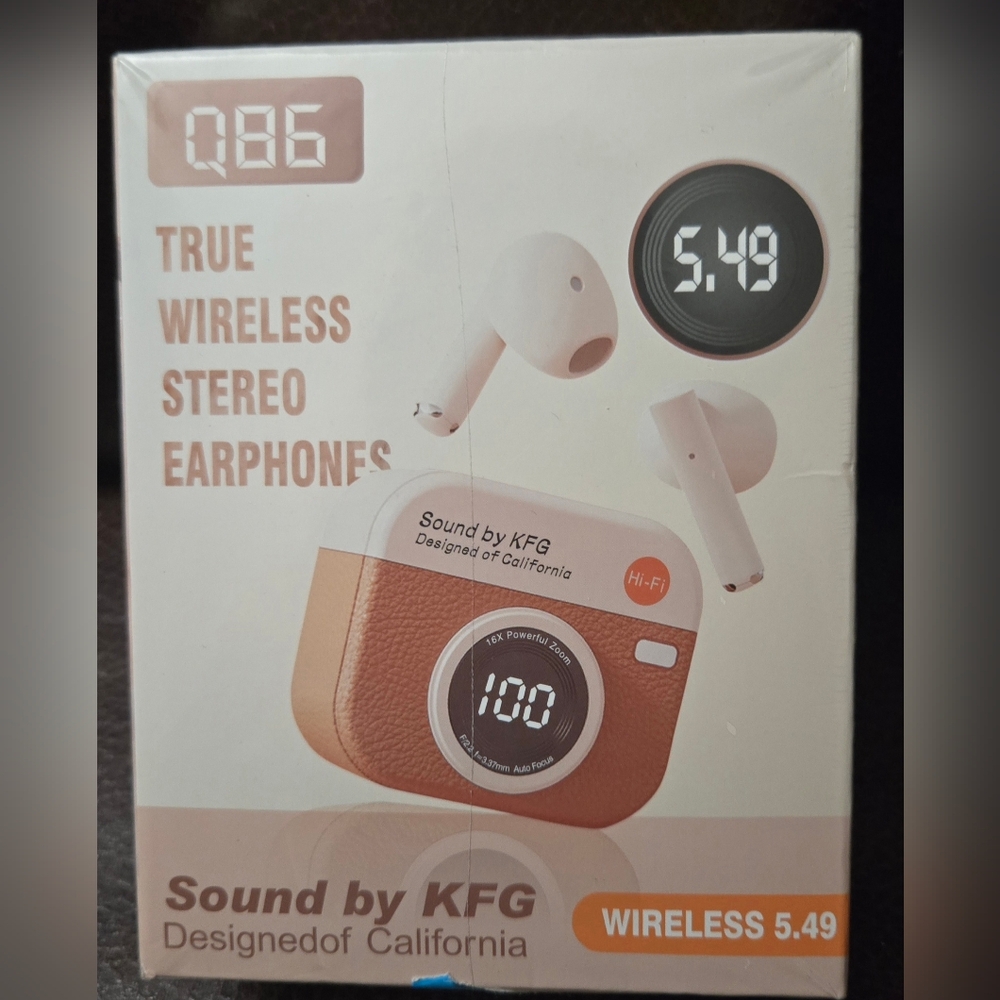 True Wireless Stereo Earphones in Charging Case That Looks Like a Retro Camera